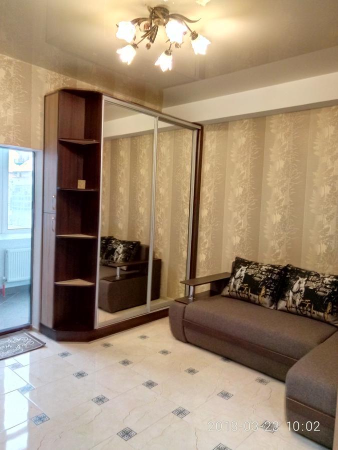 Аркадия Гагарин Плаза Red Apartment Odessa Luaran gambar