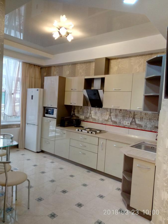 Аркадия Гагарин Плаза Red Apartment Odessa Luaran gambar